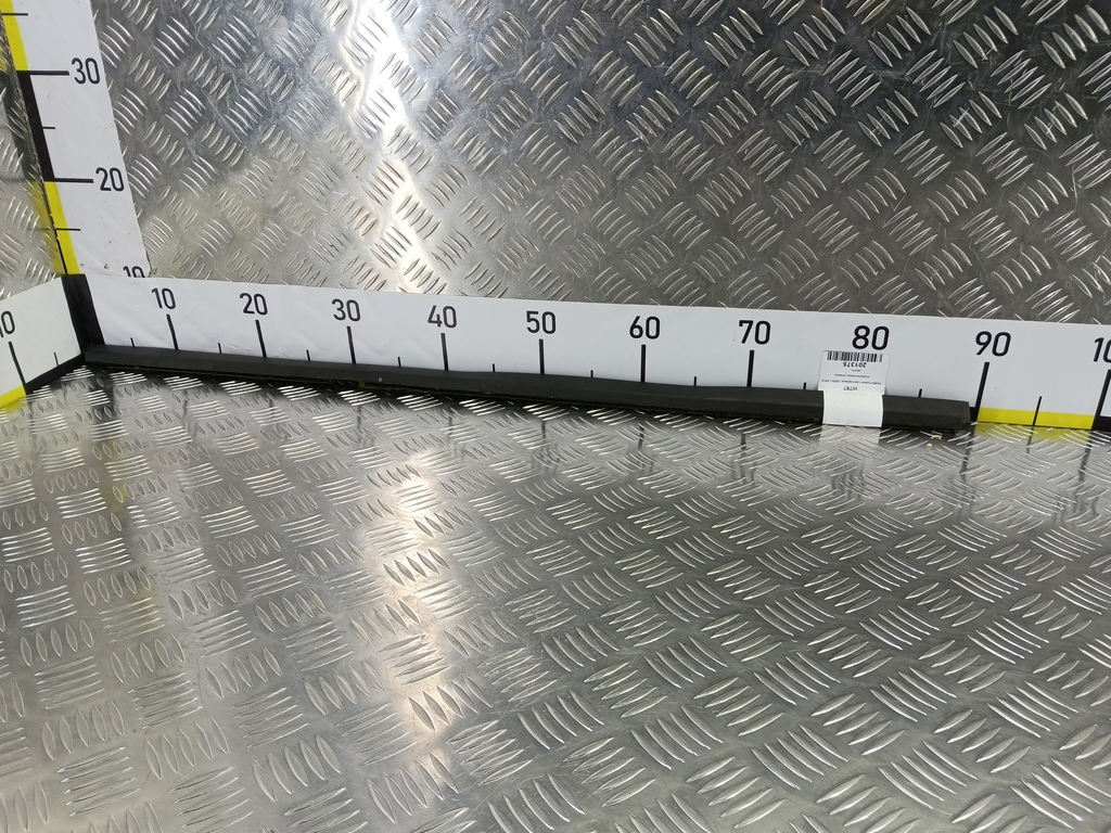 уплотнитель стекла FORD Fusion 1.4 MT (80 л.с.)Fusion  I рестайлинг (2005—2012) Хетчбэк 1374122, 1550 рублей, Москва