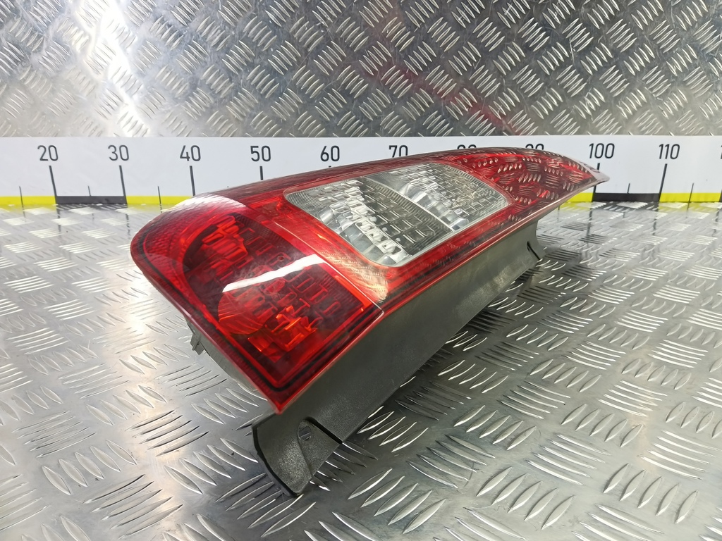 фонарь  (фара) FORD Fusion 1.4 MT (80 л.с.)Fusion  I рестайлинг (2005—2012) Хетчбэк 1383638, 8450 рублей, Москва