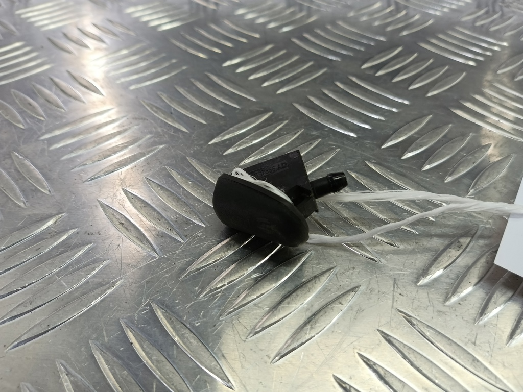 форсунка омывателя FORD Fusion 1.4 MT (80 л.с.)Fusion  I рестайлинг (2005—2012) Хетчбэк 1442176, 630 рублей, Москва