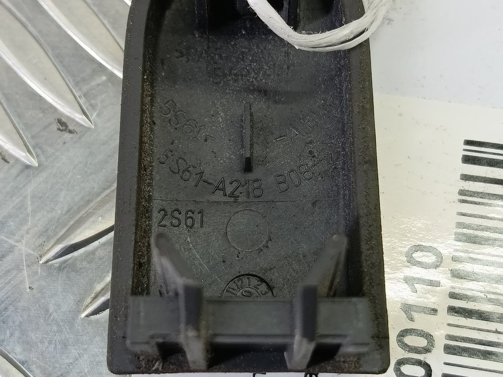 ручка двери внешняя FORD Fusion 1.4 MT (80 л.с.)Fusion  I рестайлинг (2005—2012) Хетчбэк 1516241, 630 рублей, Москва