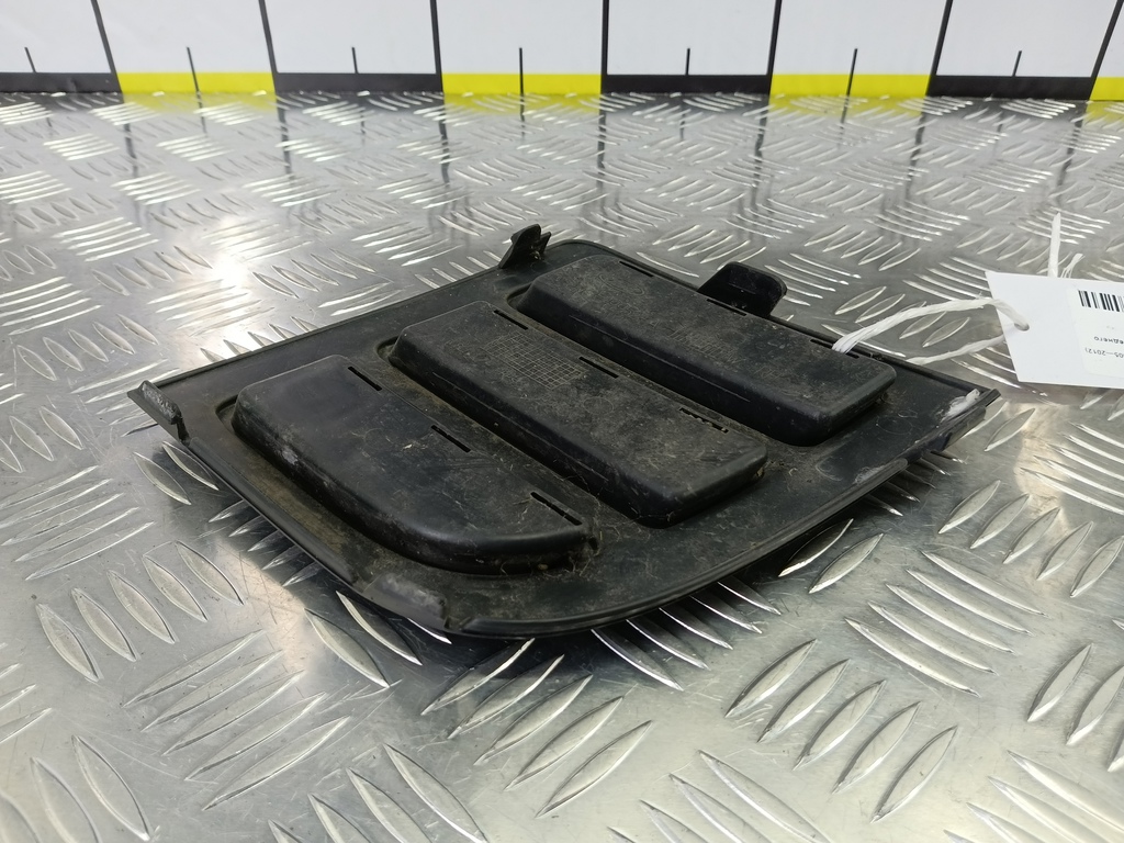 накладка бампера переднего FORD Fusion 1.4 MT (80 л.с.)Fusion  I рестайлинг (2005—2012) Хетчбэк 1388479, 2130 рублей, Москва