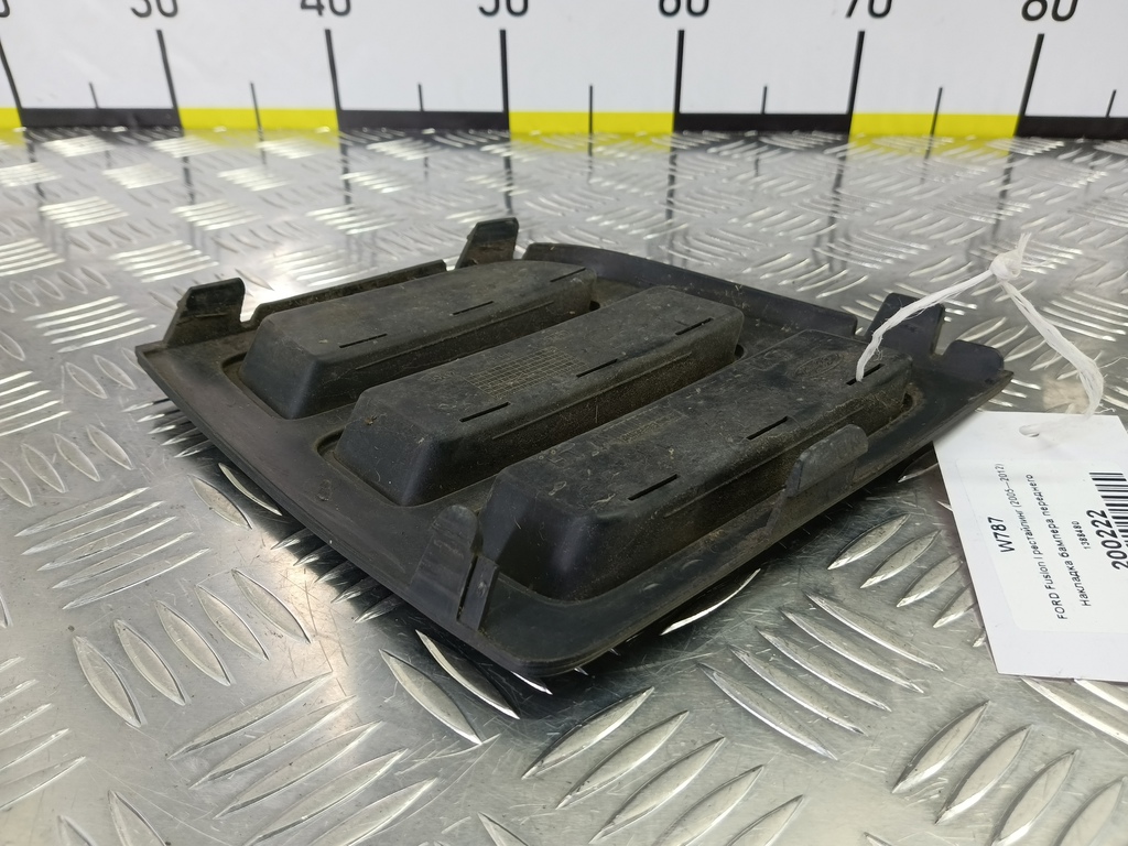 накладка бампера переднего FORD Fusion 1.4 MT (80 л.с.)Fusion  I рестайлинг (2005—2012) Хетчбэк 1388480, 2130 рублей, Москва