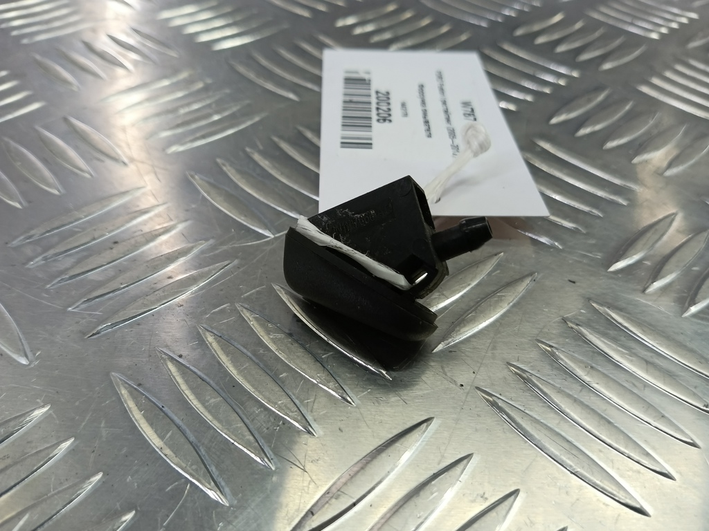 форсунка омывателя FORD Fusion 1.4 MT (80 л.с.)Fusion  I рестайлинг (2005—2012) Хетчбэк 1442176, 630 рублей, Москва