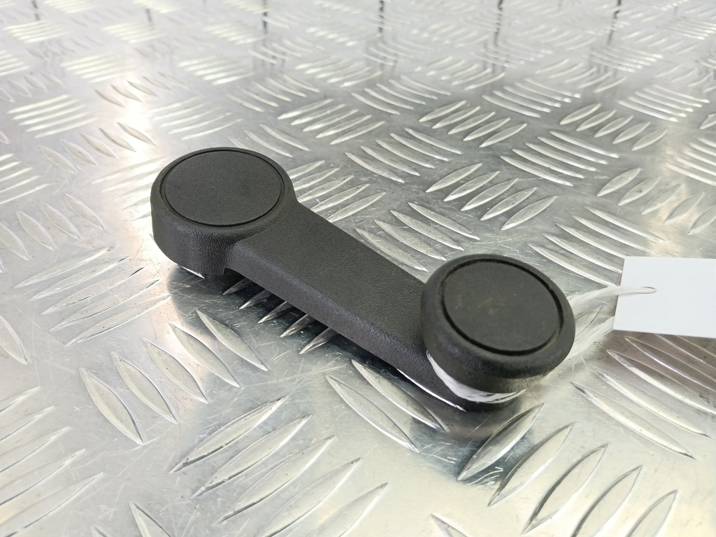 ручка стеклоподъемника FORD Fusion 1.4 MT (80 л.с.)Fusion  I рестайлинг (2005—2012) Хетчбэк 1197838, 630 рублей, Москва