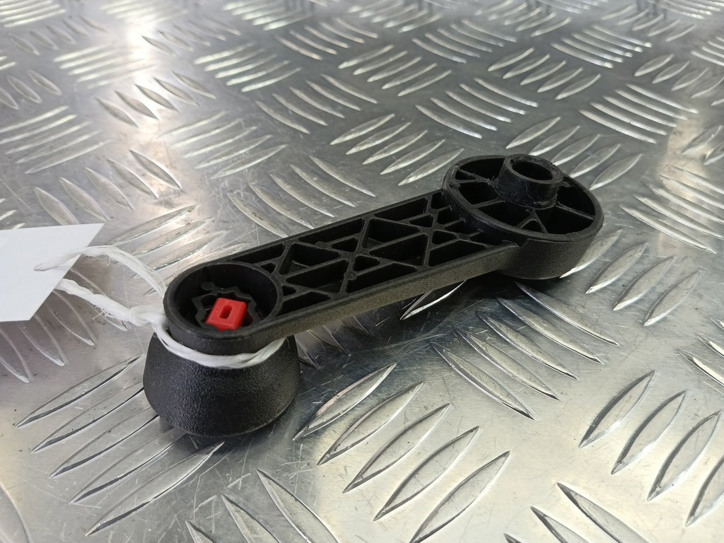 ручка стеклоподъемника FORD Fusion 1.4 MT (80 л.с.)Fusion  I рестайлинг (2005—2012) Хетчбэк 1197838, 630 рублей, Москва