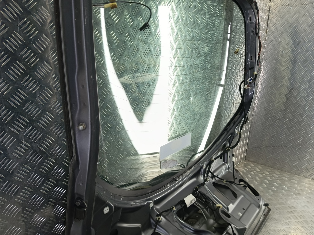 крышка багажника MITSUBISHI CARISMA 1.6 AT (90 л.с.)Carisma  I рестайлинг (1999—2004) Лифтбек MR496068, 5580 рублей, Москва