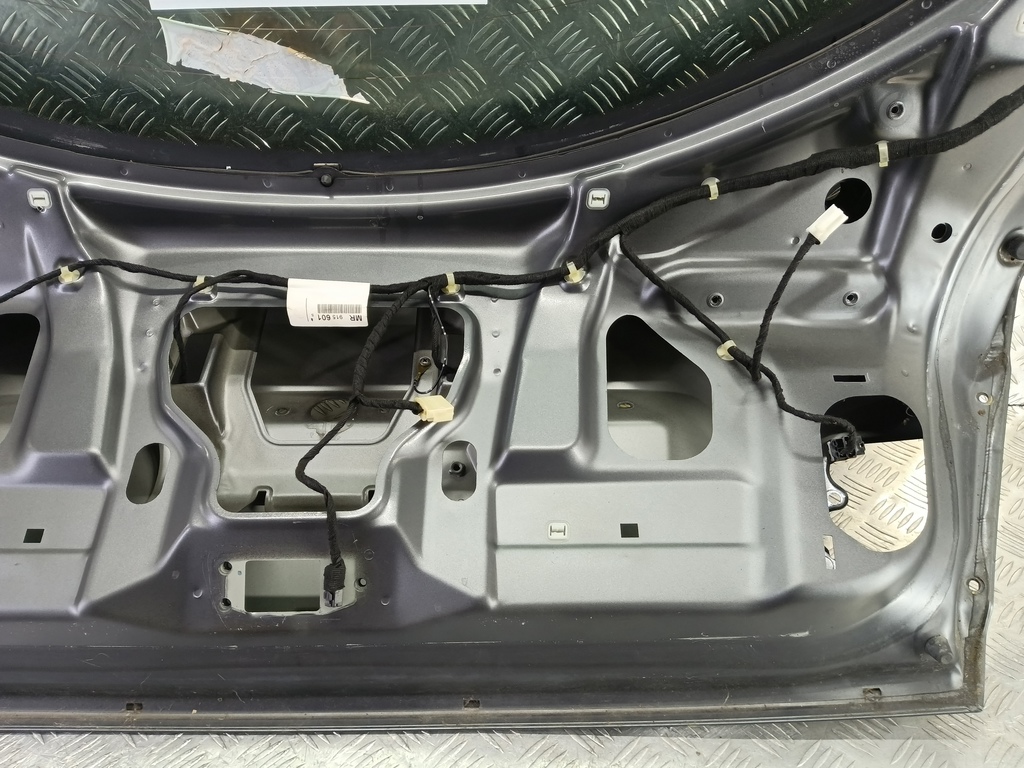 крышка багажника MITSUBISHI CARISMA 1.6 AT (90 л.с.)Carisma  I рестайлинг (1999—2004) Лифтбек MR496068, 5580 рублей, Москва