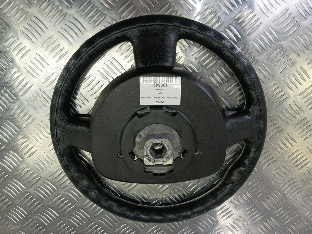 руль FORD Fusion 1.4 MT (80 л.с.)Fusion  I рестайлинг (2005—2012) Хетчбэк 1358833, 3740 рублей, Москва