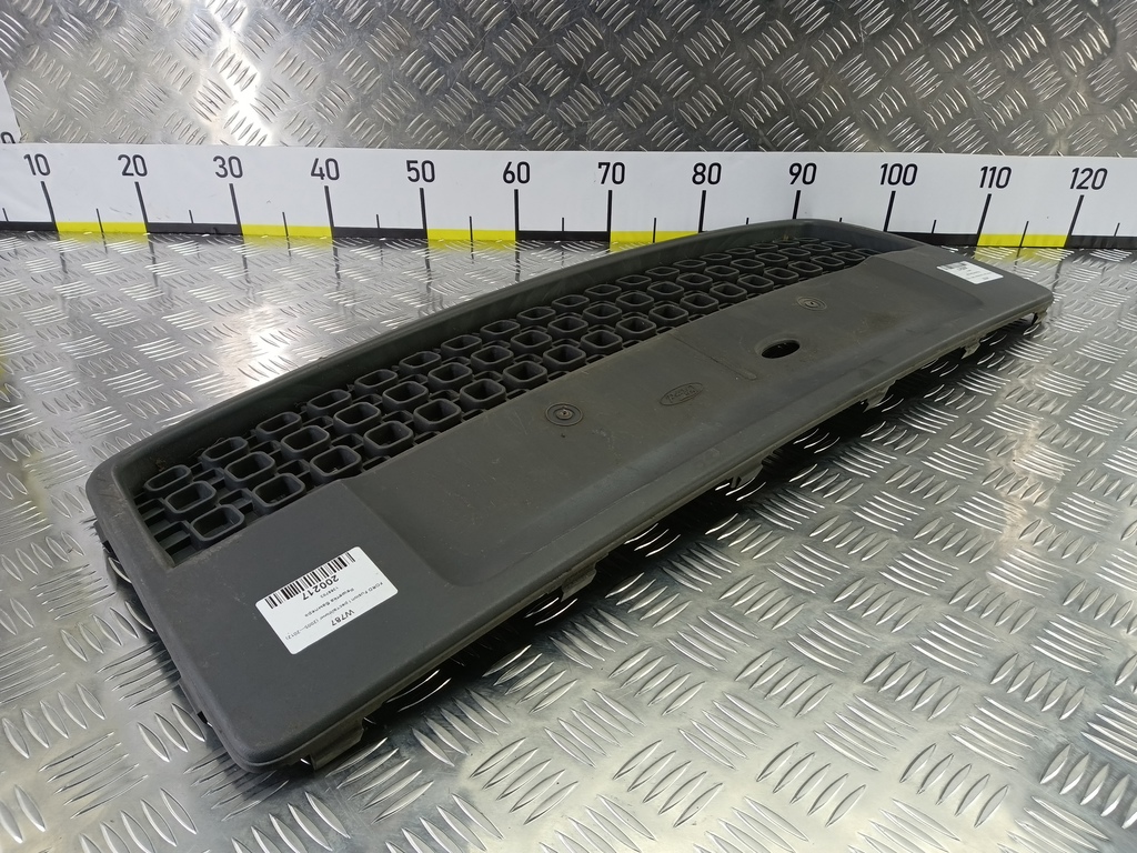 решетка бампера FORD Fusion 1.4 MT (80 л.с.)Fusion  I рестайлинг (2005—2012) Хетчбэк 1369703, 5350 рублей, Москва