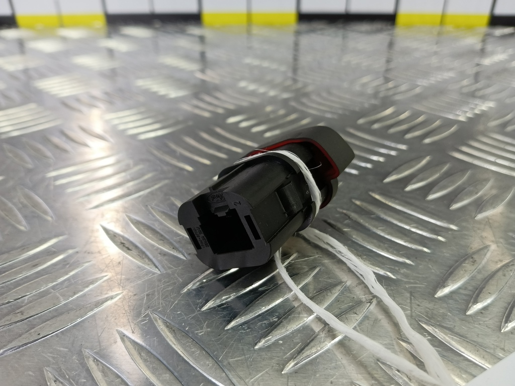 кнопка аварийной сигнализации FORD Fusion 1.4 MT (80 л.с.)Fusion  I рестайлинг (2005—2012) Хетчбэк 1335876, 750 рублей, Москва