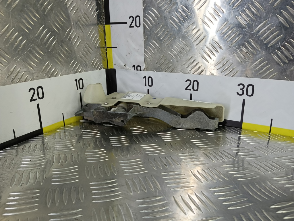 ответная часть ручки двери Fiat Scudo  1401307980, 2700 рублей, Москва