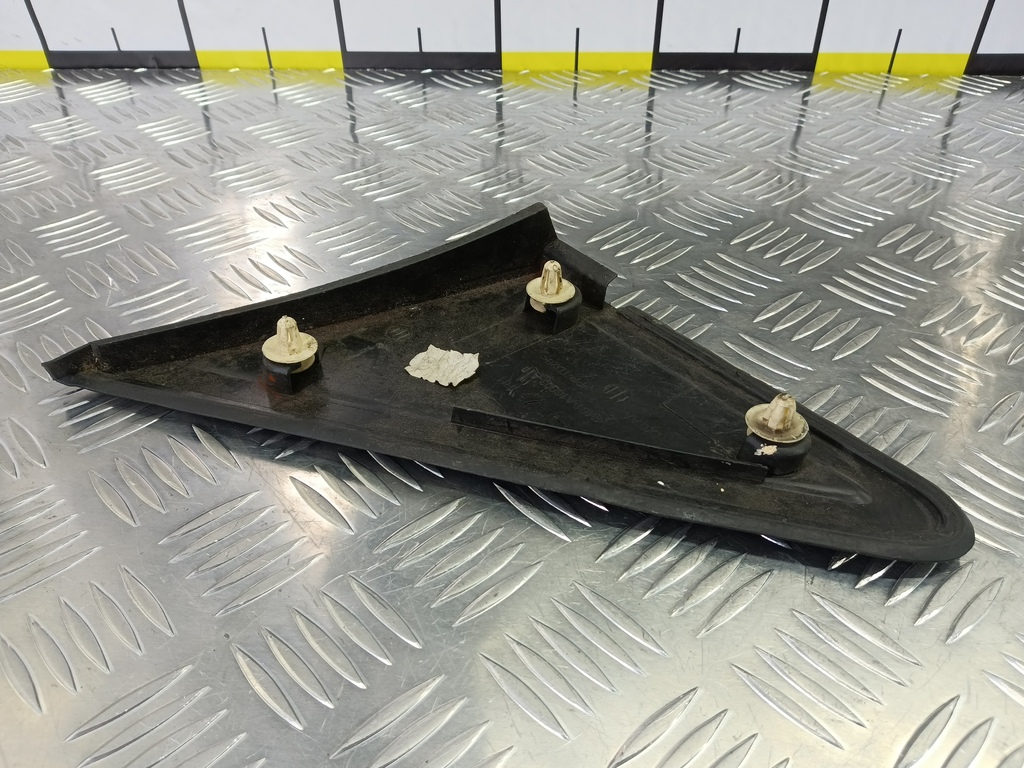 накладка крыла переднего FORD Focus  1683639, 980 рублей, Москва