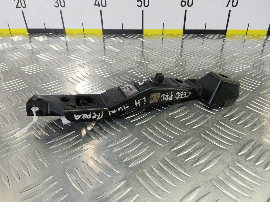 кронштейн бампера Kia Ceed  865131H000, 750 рублей, Москва