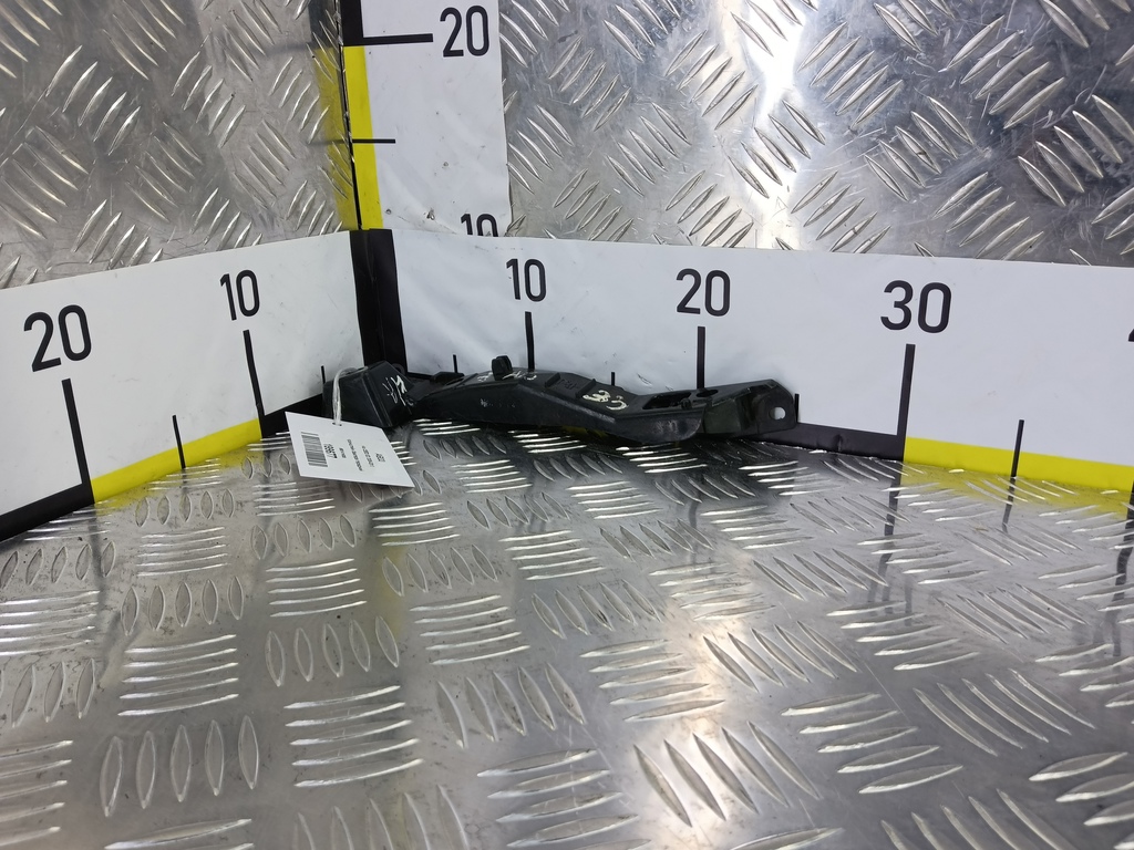 кронштейн бампера Kia Ceed  865141H000, 750 рублей, Москва