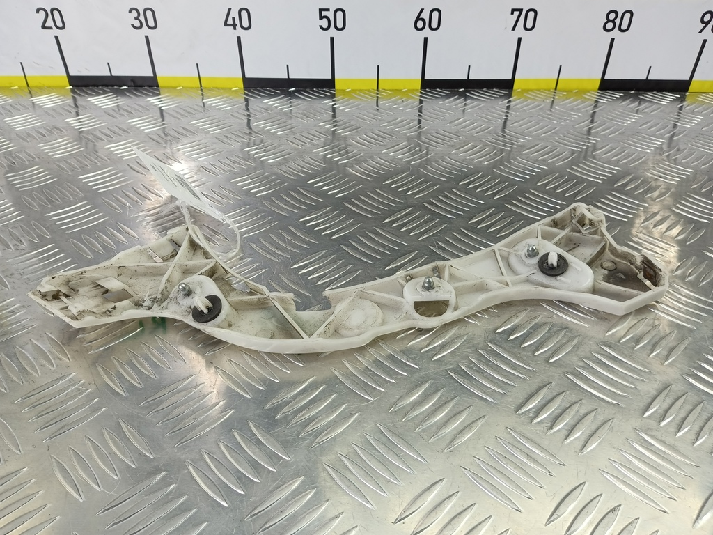 кронштейн бампера FORD Focus  1742939, 2010 рублей, Москва