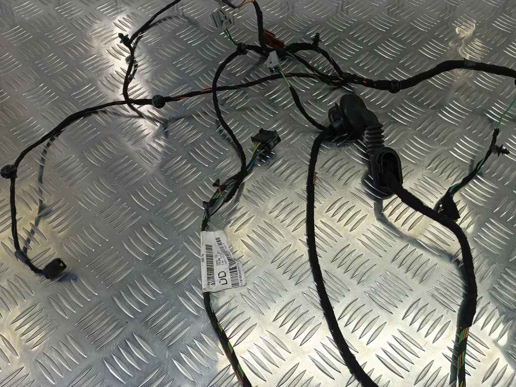 проводка (коса) FORD Fusion 1.4 MT (80 л.с.)Fusion  I рестайлинг (2005—2012) Хетчбэк 1515836, 1210 рублей, Москва