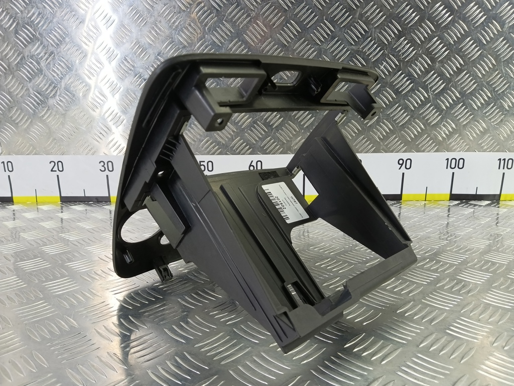 накладка торпедо FORD Fusion 1.4 MT (80 л.с.)Fusion  I рестайлинг (2005—2012) Хетчбэк 1479772, 980 рублей, Москва