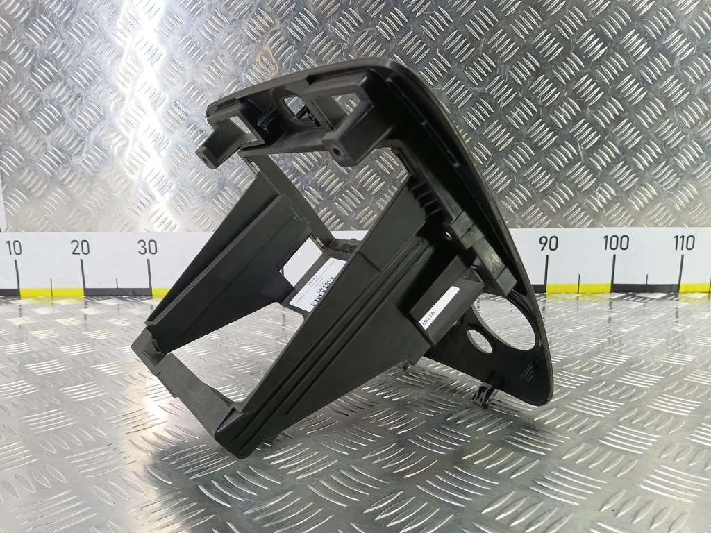 накладка торпедо FORD Fusion 1.4 MT (80 л.с.)Fusion  I рестайлинг (2005—2012) Хетчбэк 1479772, 980 рублей, Москва