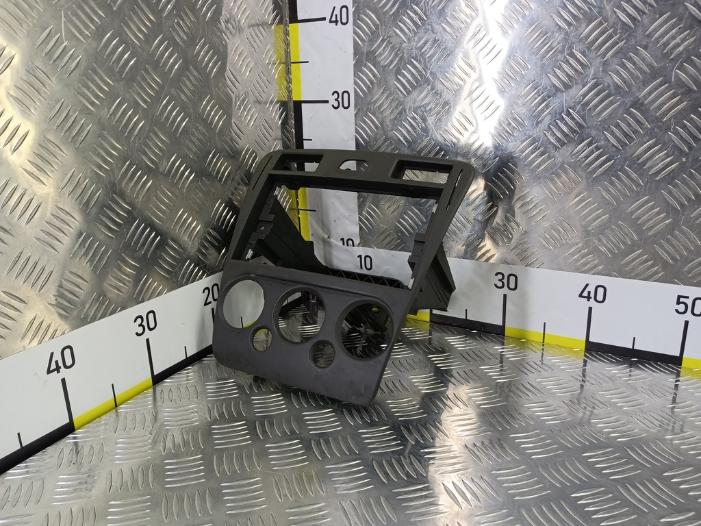 накладка торпедо FORD Fusion 1.4 MT (80 л.с.)Fusion  I рестайлинг (2005—2012) Хетчбэк 1479772, 980 рублей, Москва