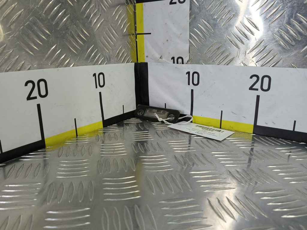 фонарь номерного знака FORD Fusion 1.4 MT (80 л.с.)Fusion  I рестайлинг (2005—2012) Хетчбэк 1332916, 860 рублей, Москва