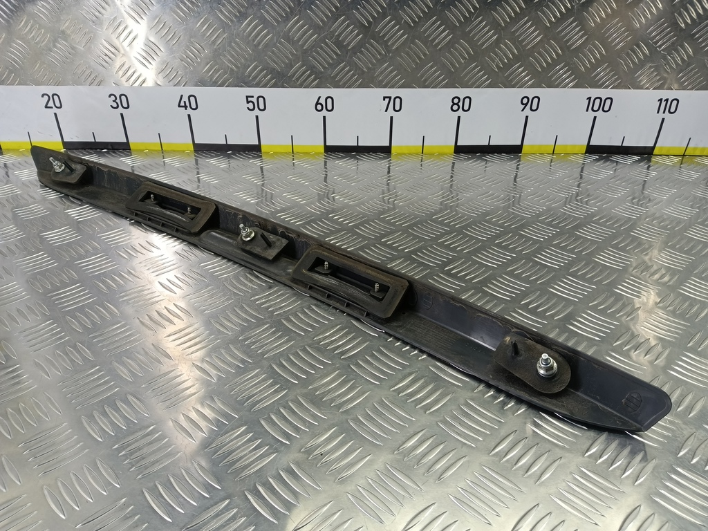 накладка крышки багажника FORD Fusion 1.4 MT (80 л.с.)Fusion  I рестайлинг (2005—2012) Хетчбэк 1599220, 3050 рублей, Москва