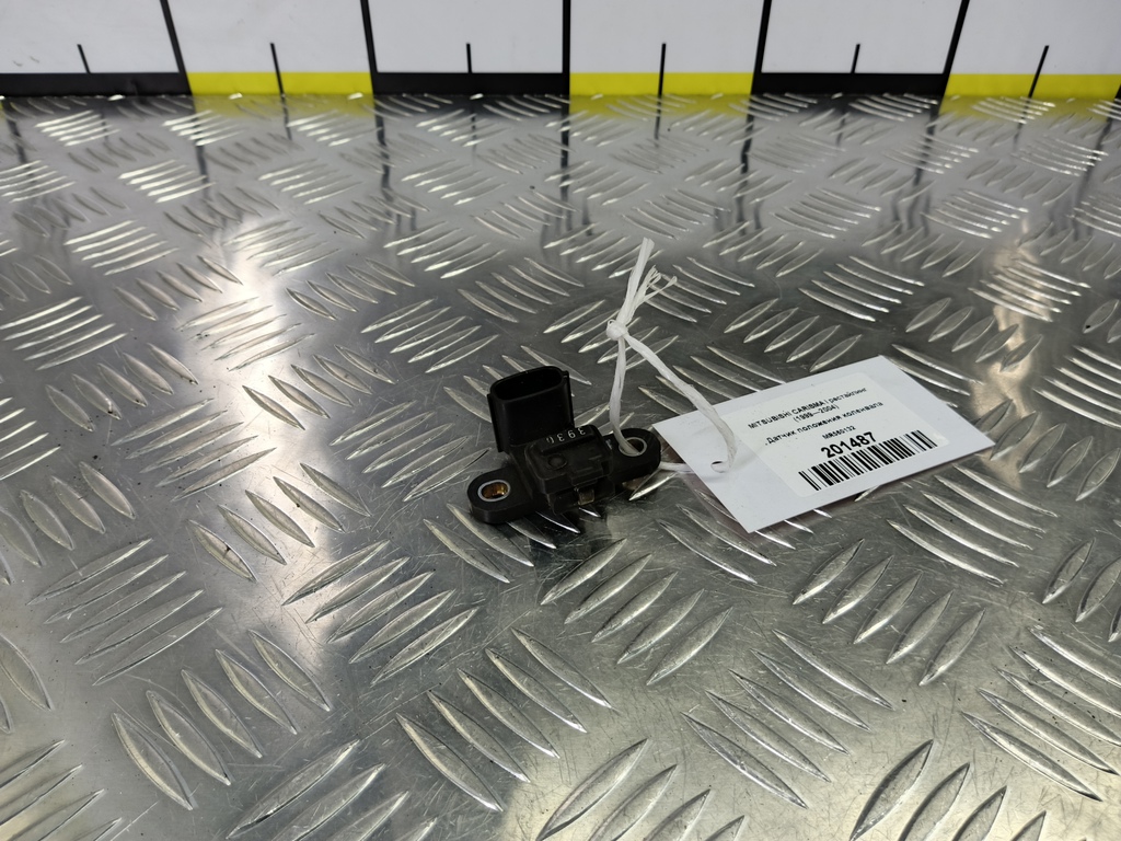 датчик положения коленвала MITSUBISHI CARISMA  MR560132, 3279 рублей, Москва