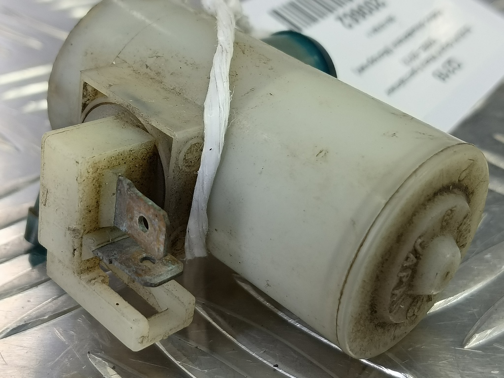 насос омывателя (моторчик) SUZUKI Grand Vitara 2.4 MT (169 л.с.)Grand Vitara  II рестайлинг (2008—2012) Внедорожник 3841078K11, 1550 рублей, Москва