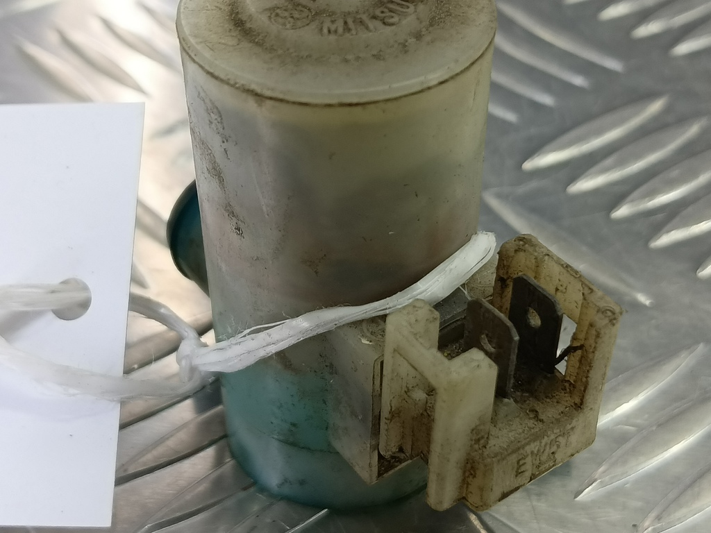 насос омывателя (моторчик) SUZUKI Grand Vitara 2.4 MT (169 л.с.)Grand Vitara  II рестайлинг (2008—2012) Внедорожник 3841078K01, 1550 рублей, Москва