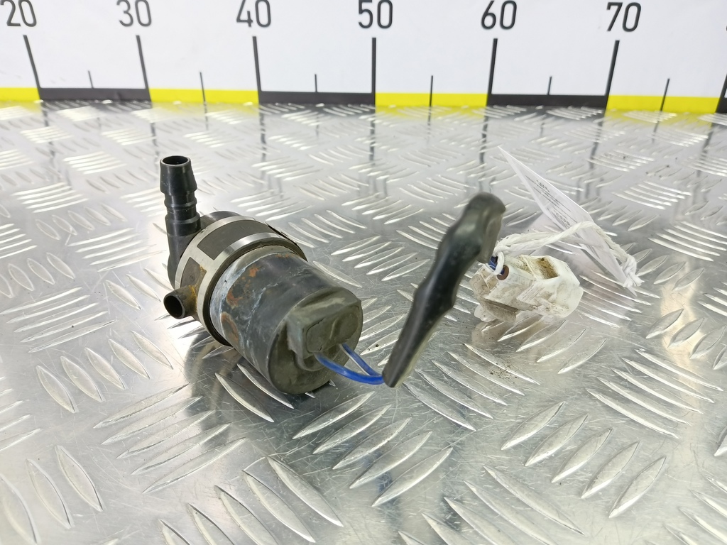 насос омывателя (моторчик) SUZUKI Grand Vitara 2.4 MT (169 л.с.)Grand Vitara  II рестайлинг (2008—2012) Внедорожник 3841065JA0, 6150 рублей, Москва