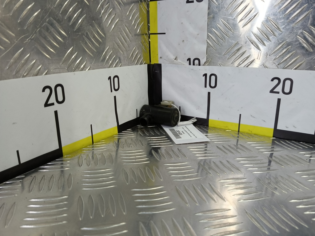 насос омывателя (моторчик) MITSUBISHI Space Wagon  MR339063, 1210 рублей, Москва