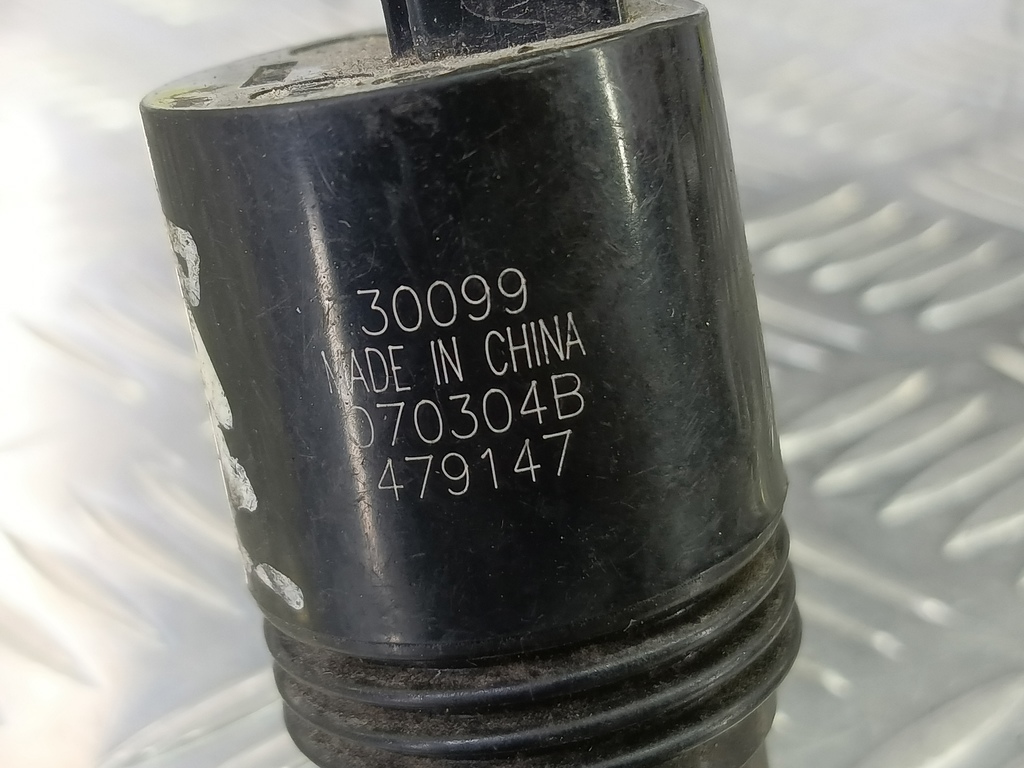 насос омывателя (моторчик) LAND ROVER FREELANDER  LR002306, 630 рублей, Москва