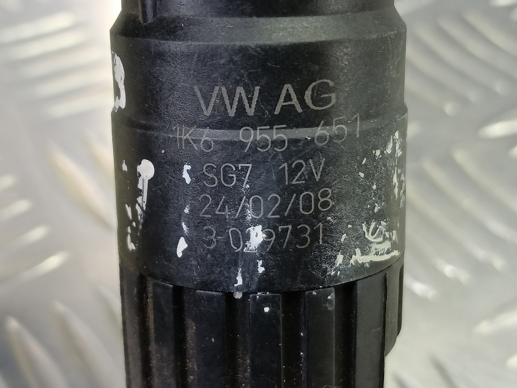 насос омывателя (моторчик) Volkswagen Transporter  1K6955651, 630 рублей, Москва