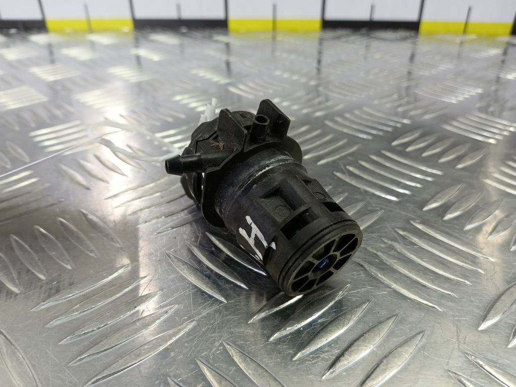 насос омывателя (моторчик) MAZDA 6  G31A-67-482, 630 рублей, Москва