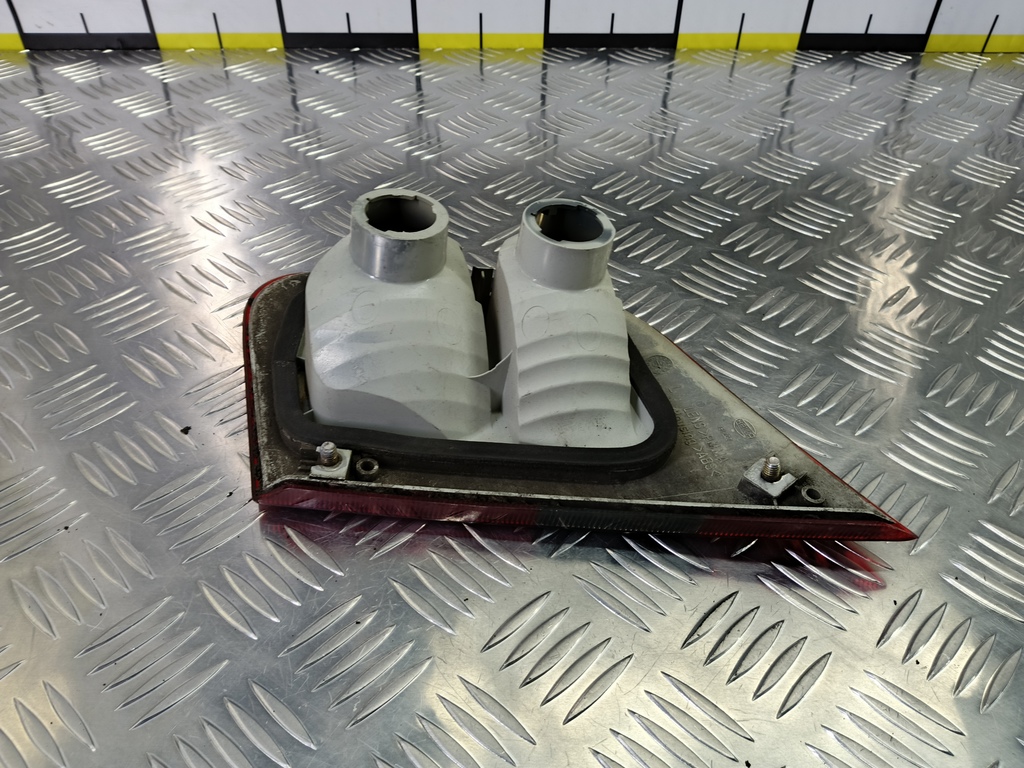 фонарь  (фара) MITSUBISHI CARISMA  MR485475, 1550 рублей, Москва