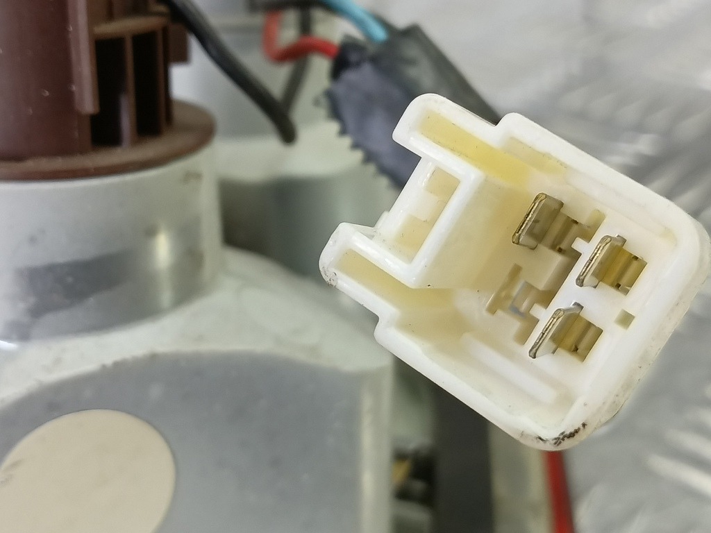 фонарь  (фара) MITSUBISHI CARISMA  MR485476, 980 рублей, Москва