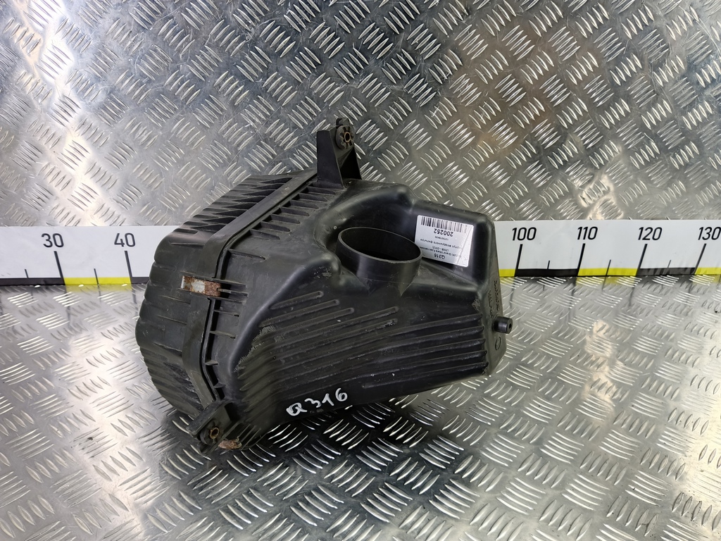 корпус воздушного фильтра SUZUKI Grand Vitara 2.4 MT (169 л.с.)Grand Vitara  II рестайлинг (2008—2012) Внедорожник 1370078K00, 2700 рублей, Москва