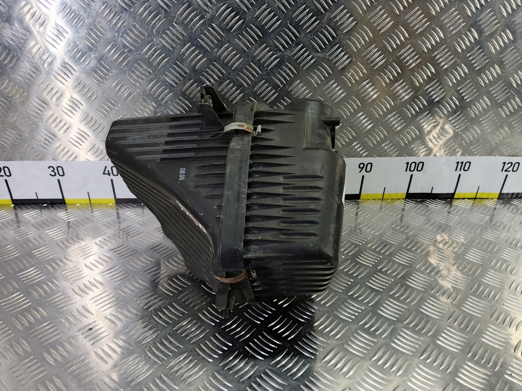 корпус воздушного фильтра SUZUKI Grand Vitara 2.4 MT (169 л.с.)Grand Vitara  II рестайлинг (2008—2012) Внедорожник 1370078K00, 2700 рублей, Москва