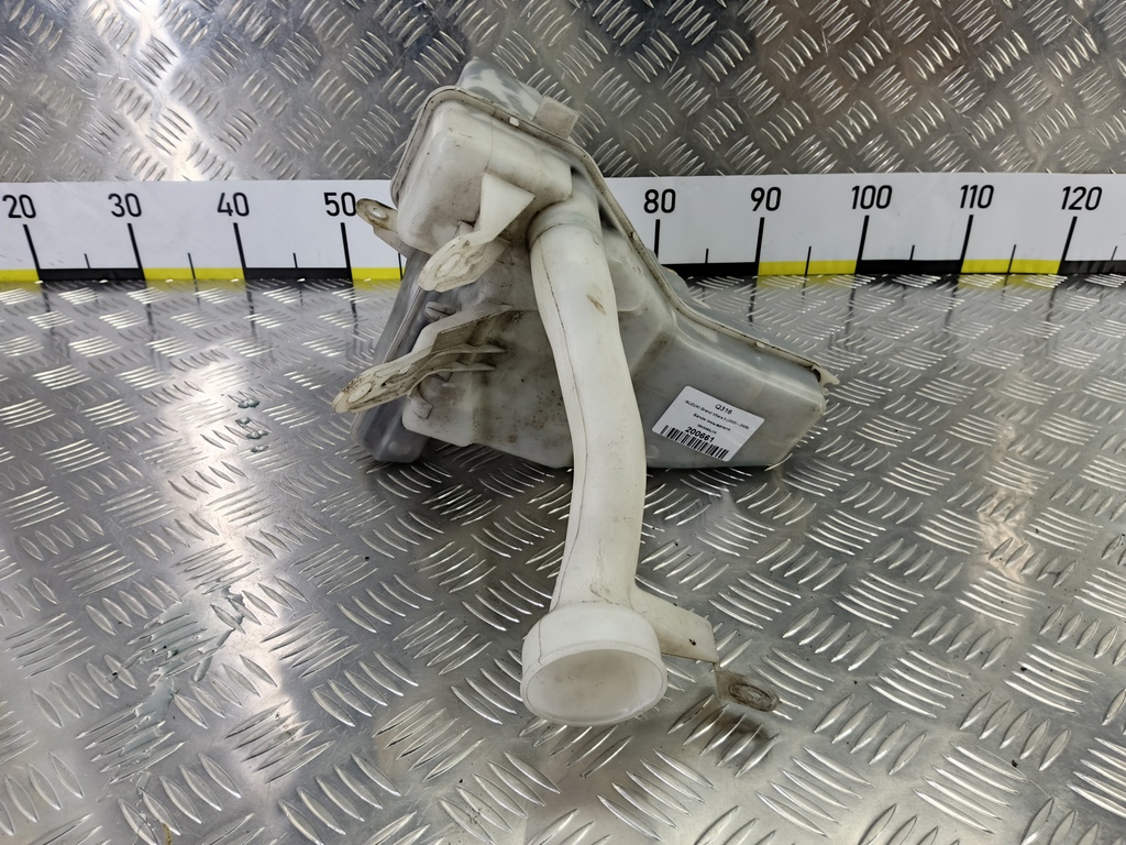 бачок омывателя SUZUKI Grand Vitara 2.4 MT (169 л.с.)Grand Vitara  II рестайлинг (2008—2012) Внедорожник 3845065J10, 3510 рублей, Москва