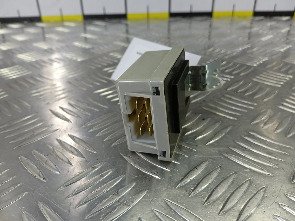 реле SUZUKI Grand Vitara 2.4 MT (169 л.с.)Grand Vitara  II рестайлинг (2008—2012) Внедорожник 3914565J00, 1090 рублей, Москва