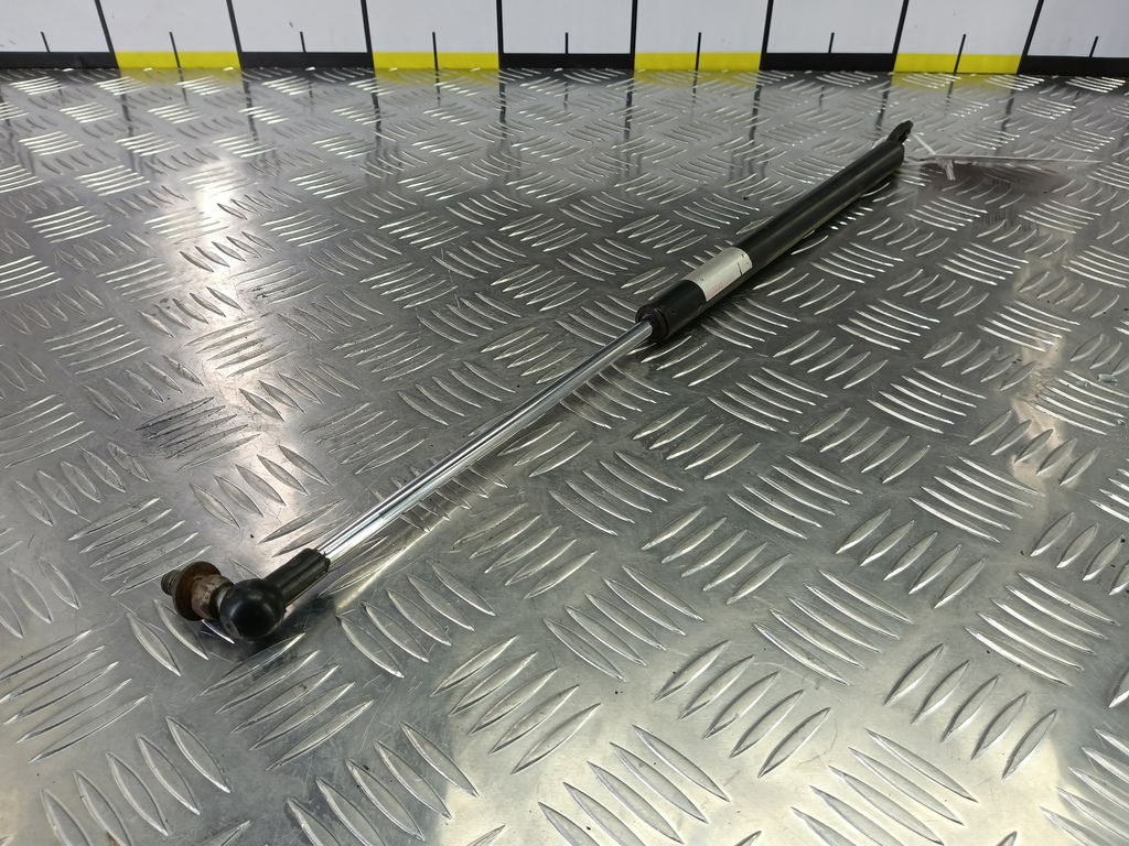 амортизатор крышки багажника SUZUKI Grand Vitara 2.4 MT (169 л.с.)Grand Vitara  II рестайлинг (2008—2012) Внедорожник 81800-78810, 1210 рублей, Москва