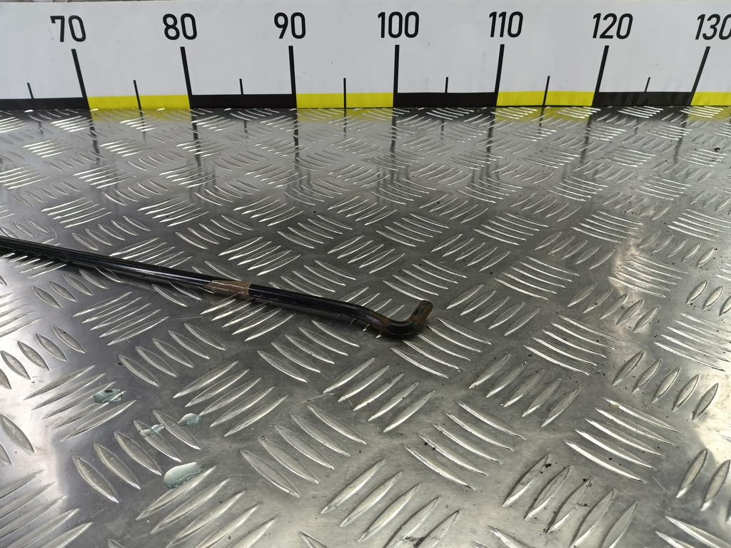 опора капота SUZUKI Grand Vitara 2.4 MT (169 л.с.)Grand Vitara  II рестайлинг (2008—2012) Внедорожник 72442-77K00, 980 рублей, Москва