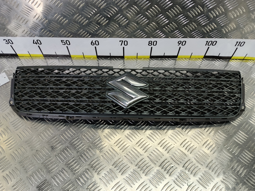 решетка радиатора SUZUKI Grand Vitara 2.4 MT (169 л.с.)Grand Vitara  II рестайлинг (2008—2012) Внедорожник 71741-77K00-38B, 5000 рублей, Москва