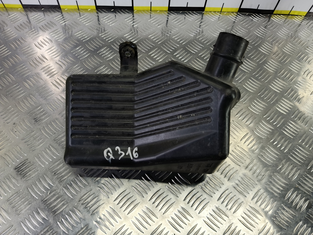 резонатор воздушного фильтра SUZUKI Grand Vitara 2.4 MT (169 л.с.)Grand Vitara  II рестайлинг (2008—2012) Внедорожник 1376178K00, 1210 рублей, Москва