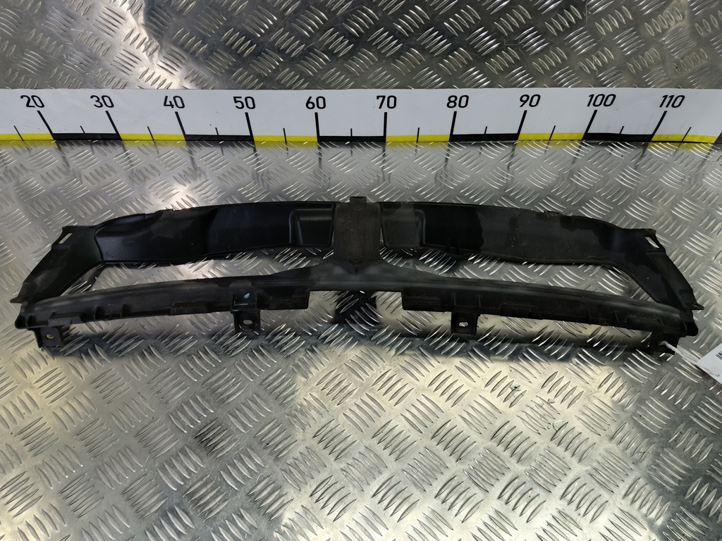 кронштейн решетки радиатора SUZUKI Grand Vitara 2.4 MT (169 л.с.)Grand Vitara  II рестайлинг (2008—2012) Внедорожник 71743-65J00, 1670 рублей, Москва