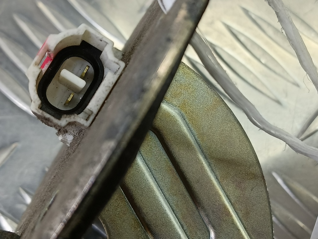 датчик уровня топлива SUZUKI Grand Vitara 2.4 MT (169 л.с.)Grand Vitara  II рестайлинг (2008—2012) Внедорожник 3481065J40, 3850 рублей, Москва