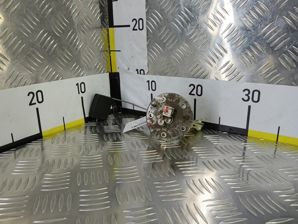 датчик уровня топлива SUZUKI Grand Vitara 2.4 MT (169 л.с.)Grand Vitara  II рестайлинг (2008—2012) Внедорожник 3481065J40, 3850 рублей, Москва