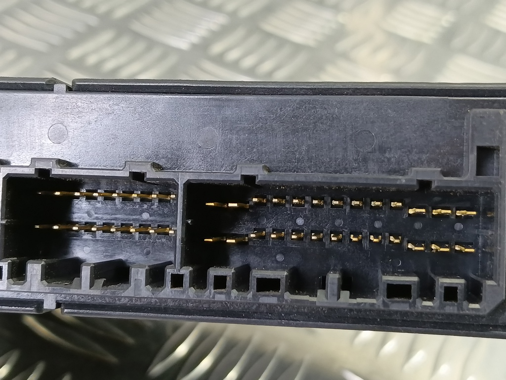 блок управления двигателем MITSUBISHI LANCER  1860A318, 5230 рублей, Москва