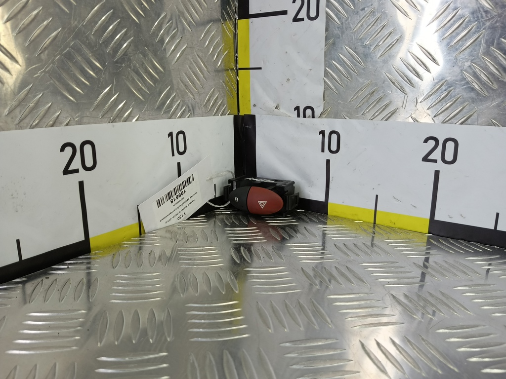 кнопка аварийной сигнализации Renault Master  252100991R, 860 рублей, Москва