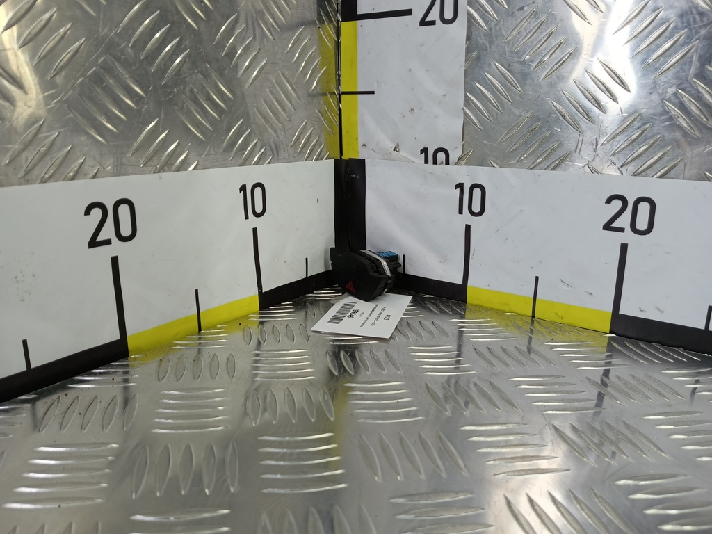 кнопка аварийной сигнализации FORD Transit  1791711, 980 рублей, Москва