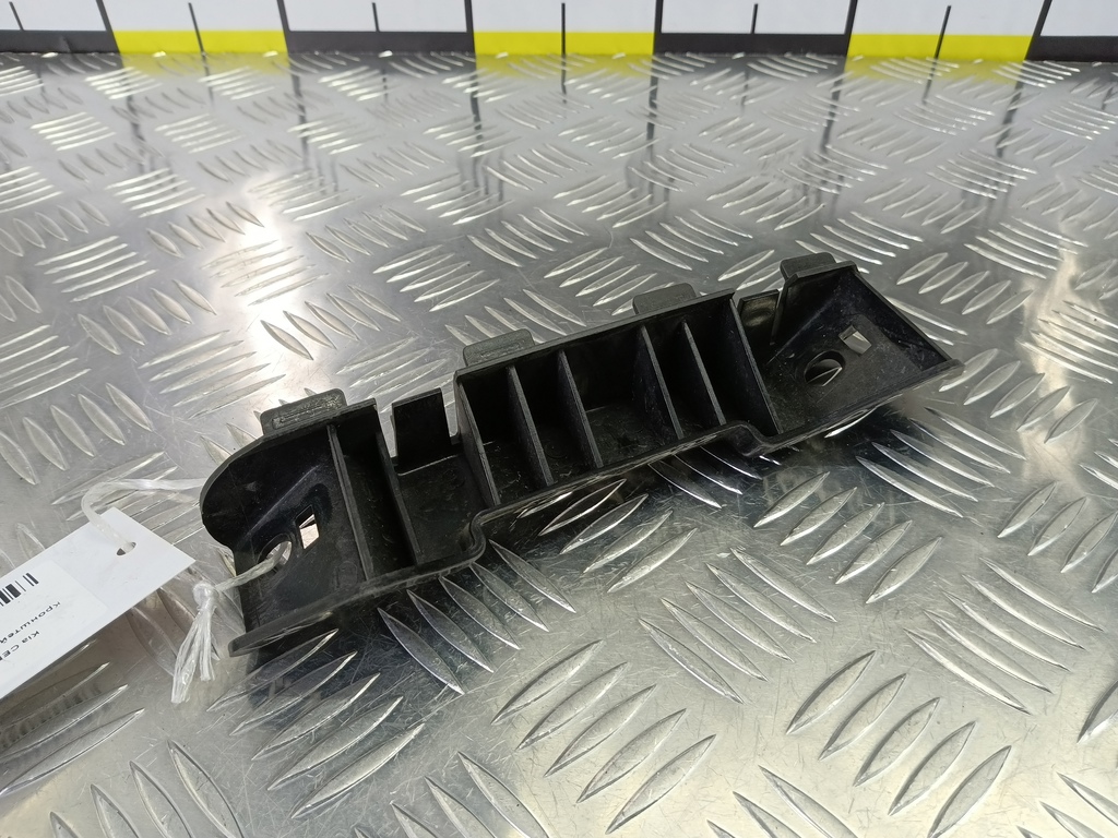 кронштейн бампера Kia Ceed  865171H000, 750 рублей, Москва